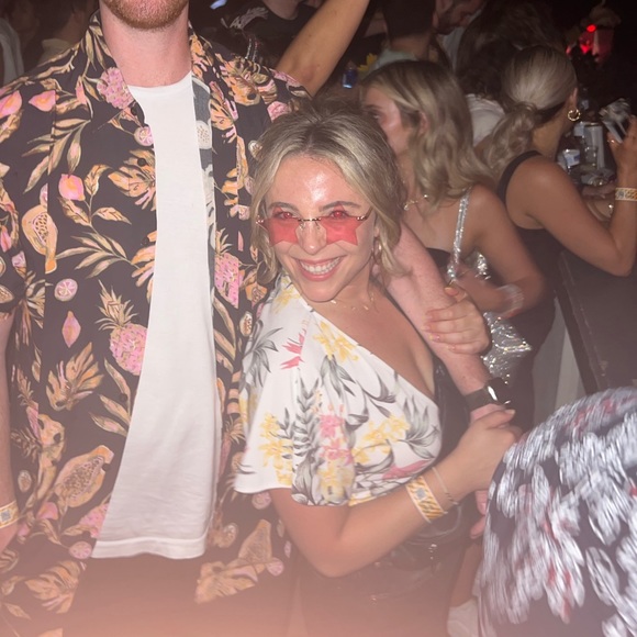 H&M Divided Multicolor Floral V-Neck Crop Top with Back Key Hole - Picture 5 of 7